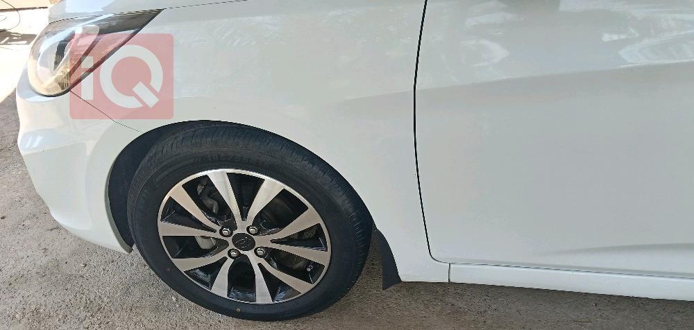 Hyundai Accent